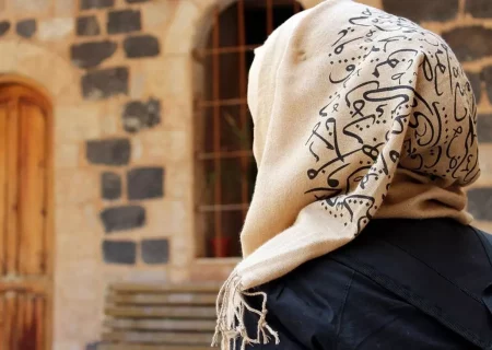 دزدی دختر ۱۶ ساله برای راضی نگهداشتن دوست پسرش