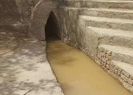 آب قنات بهاباد پس از ۲۵ ماه خشکی در شب تاسوعا جاری شد