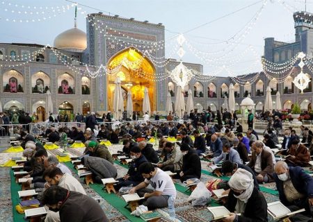 ۱۵ ویژه برنامه قرآنی حرم رضوی در دهه اول ماه محرم