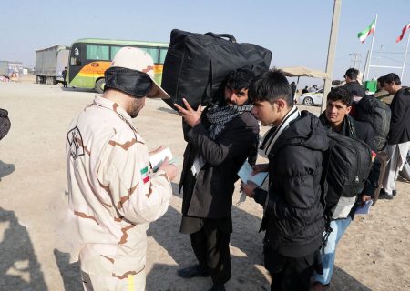 اخراج ۲۴ هزار تبعه غیرمجاز افغان از طریق مرزهای خراسان رضوی