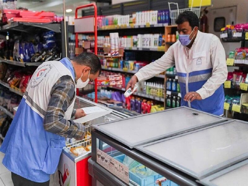 معدوم‌سازی ۶۱ تن مواد غذایی غیربهداشتی در خراسان رضوی