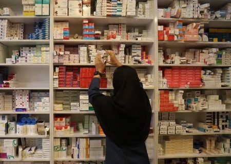 بدهکاری ۱۵۰۰ میلیارد تومانی بیمه‌ها به داروخانه‌ها
