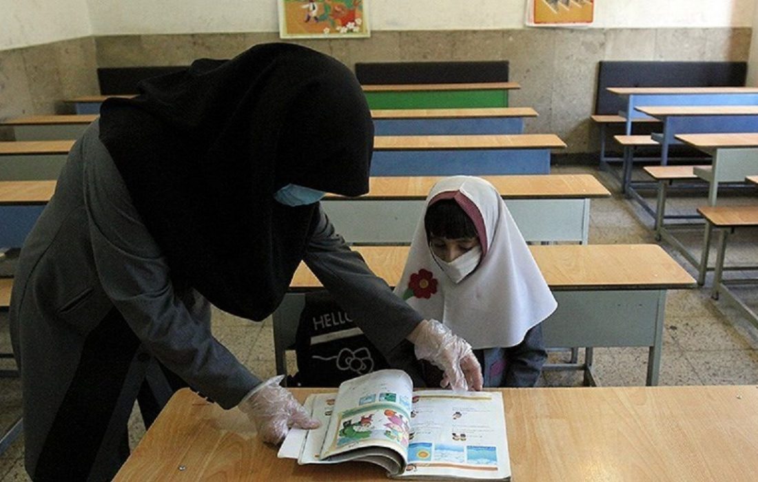 گلایهمندی معلمان بازنشسته از طولانی شدن پرداخت پاداش پایان خدمت؛ پاداشی که بیارزش میشود