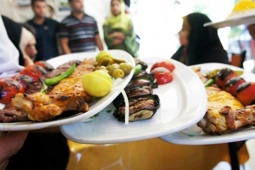 رستورانهای متخلف طرقبه شاندیز خراسان رضوی یک میلیارد ریال جریمه شدند