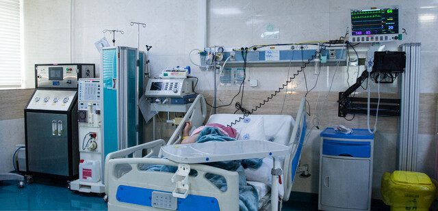 درخواست رئیس بیمارستان شهید هاشمی‌نژاد مشهد برای افزایش ۲۰۰ تخت بستری