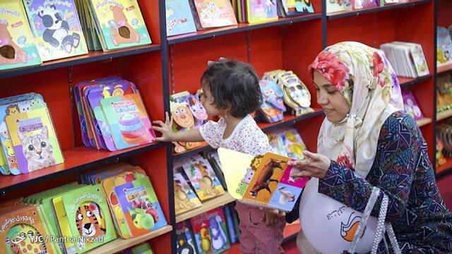تخریب روان کودکان با نشر کتاب‌های ضعیف