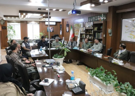 نخستین کارت «همیار محیط‌بان» در خراسان رضوی صادر شد