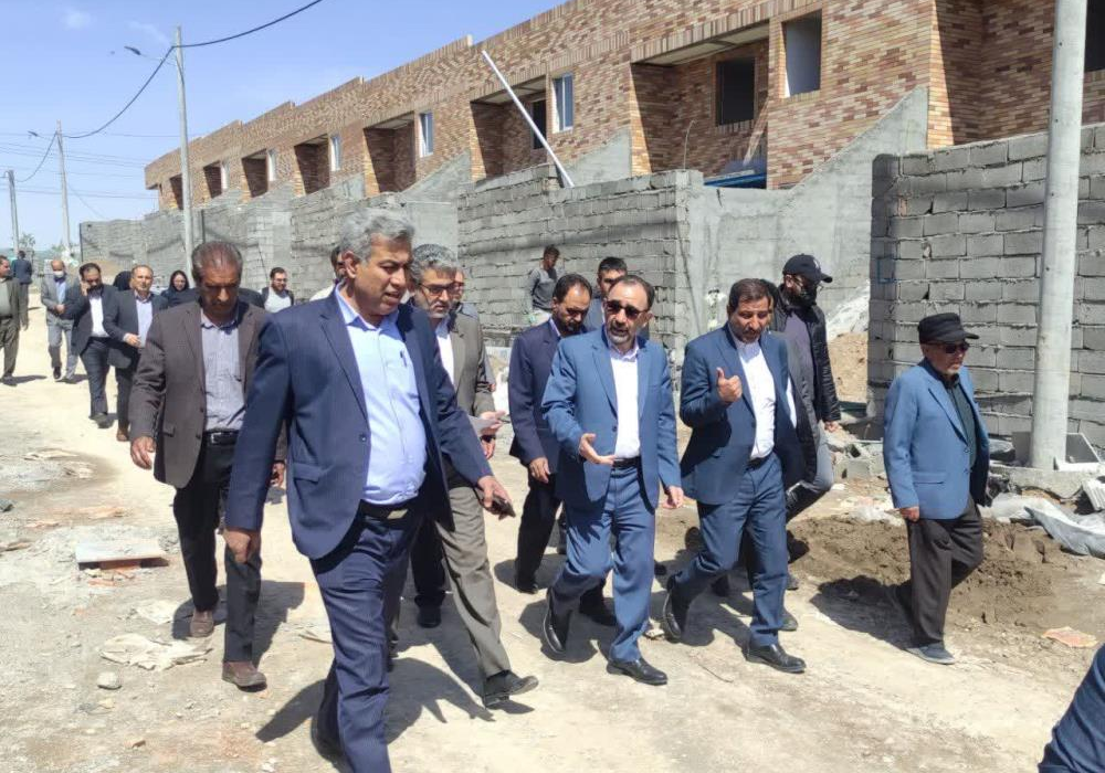 بازدید استاندار خراسان رضوی از پروژه‌های نهضت ملی مسکن/تداوم ساخت ۲۴۴۶ واحد مسکونی در شهرک مهرگان