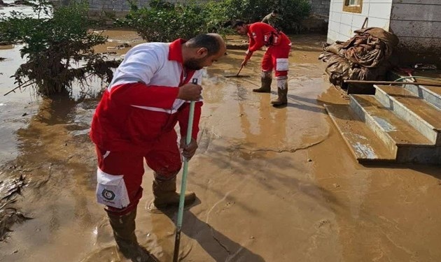امدادرسانی به خانواده های سیل زده در شهر مشهد