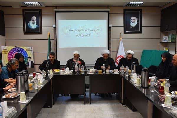 ۵۲۱ فرزند بی سرپرست در آغوش خانواده‌های جدید/ اجرای کامل طرح شیرخوارگاه‌های بدون فرزند در خراسان رضوی