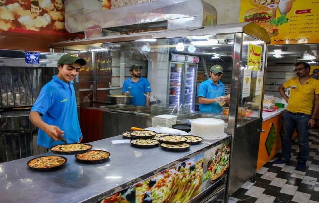 نظارت بر فست‌فودی‌ها در مشهد شدت گرفت