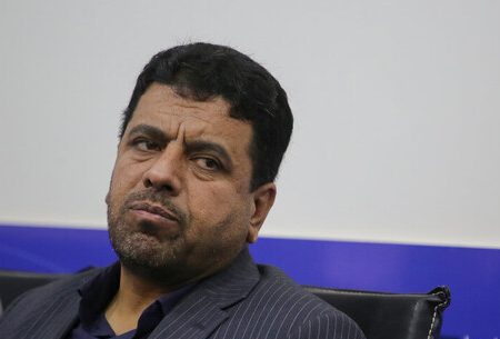 برای استانداری خراسان رضوی نیازمند فردی کاربلد با رزومه سنگین در حد وزارت هستیم