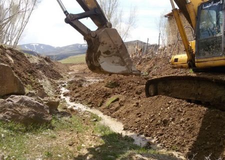 هفت هکتار از حریم و بستر رودخانه سوران خراسان رضوی رفع تصرف شد