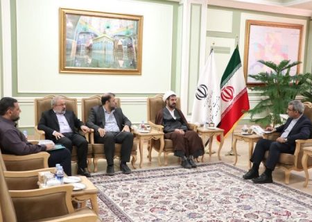 استاندار خراسان رضوی با نمایندگان مردم مشهد دیدار کرد
