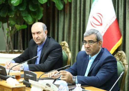 لزوم عملیاتی شدن تولید ۱۲۰۰ مگاوات انرژی خورشیدی در خراسان رضوی