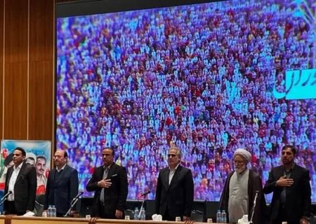 شعار وفاق ملی و دولت چهاردهم بر لزوم تغییر تأکید دارد