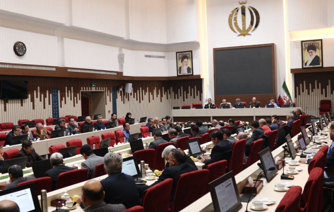 کلیه ادارات دولتی، بانک‌ها و دانشگاه‌ها فردا تعطیل است
