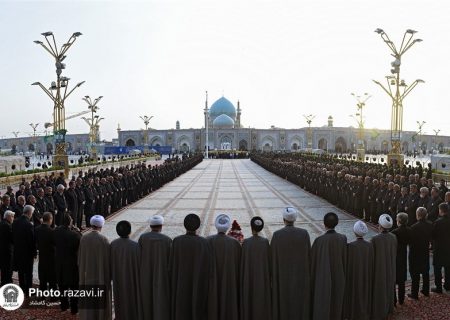آیین خطبه‌خوانی خادمان رضوی در صحن پیامبر اعظم(ص) به یاد جان‌باختگان حادثه بندرعباس برگزار شد