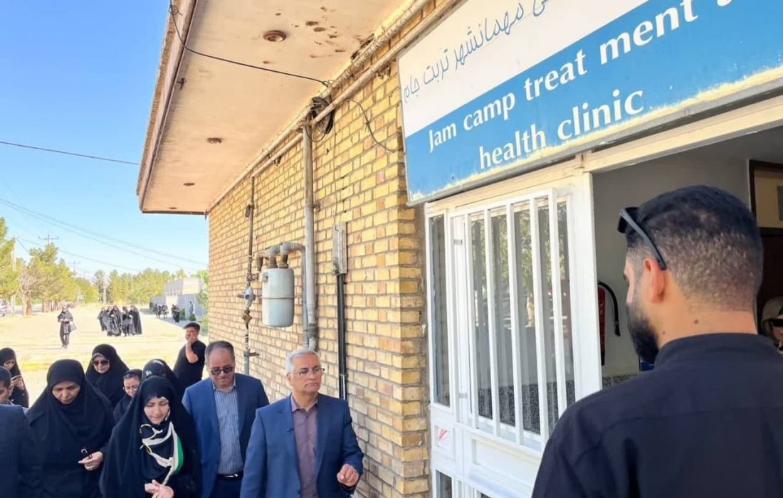 معاون رئیس جمهور از وضعیت مهاجرین در مهمانشهر تربت‌جام بازدید کرد