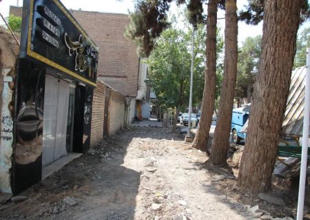 شهرداری گناباد پروژه جدید مبلمان شهری را آغاز کرد