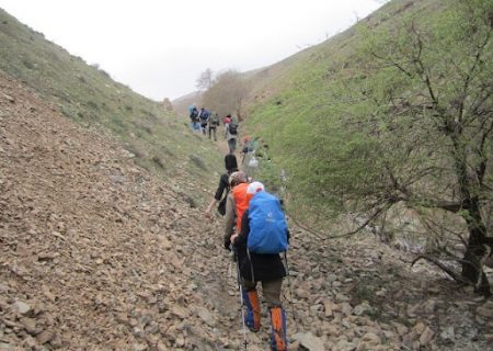 همایش کوهپیمایی خانوادگی در ارتفاعات دره کنان چناران برگزار می شود