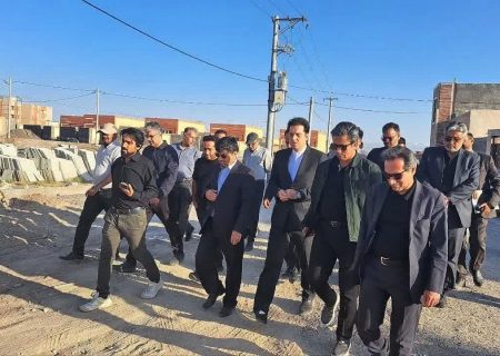 بررسی آخرین وضعیت پروژه‌های نهضت ملی مسکن توسط فرماندار مشهد