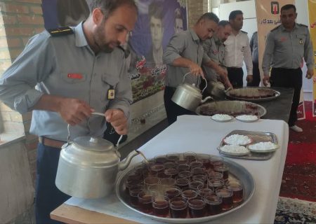 برپایی میز خدمت و نمایشگاه آتشنشانی در نماز جمعه قوچان
