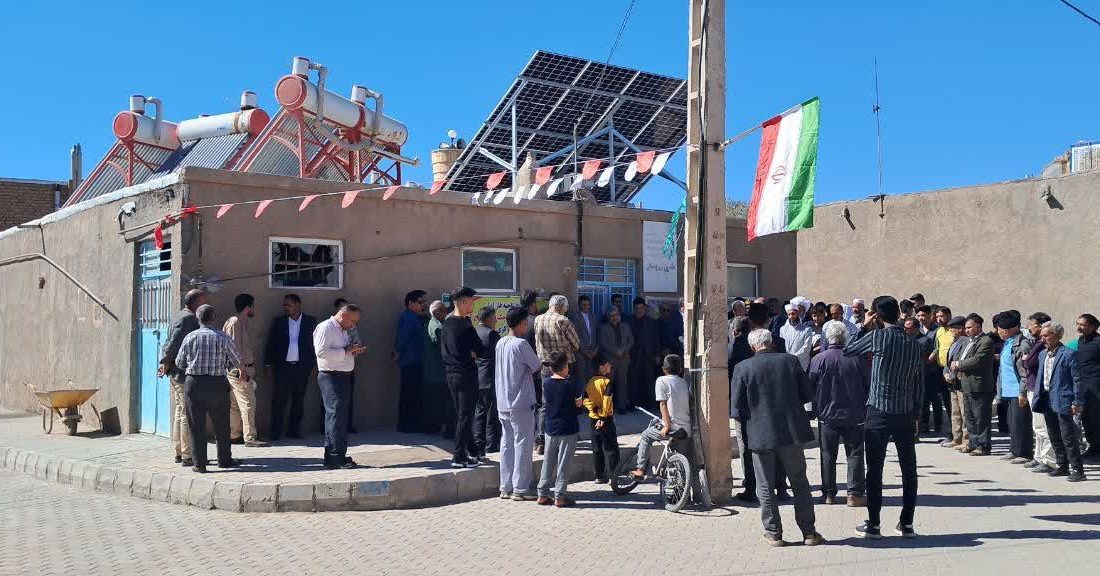 افتتاح نیروگاه های خورشیدی ۵ کیلوواتی در ۱۵ روستای بخش مرکزی تربت جام