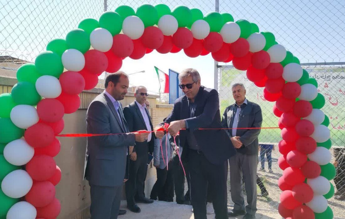 افتتاح دو زمین چمن مصنوعی در مدارس کاشمر با اعتبار ۲۰ میلیارد ریال