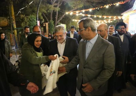 فضاهای گردشگری مشهد باید به نیازهای زائران پاسخ دهند