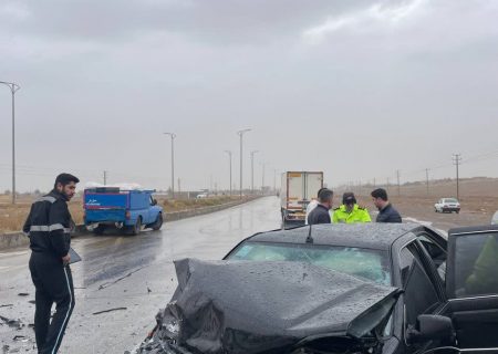 مصدومیت ۷ نفر در حادثه برخورد خودرو پژو پارس و پژو ۲۰۶