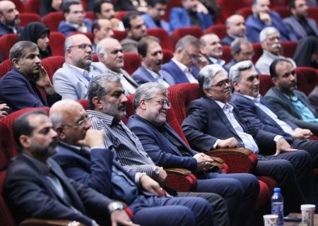 دولت و مجلس باید گام نخست حکمرانی شهری را بردارند