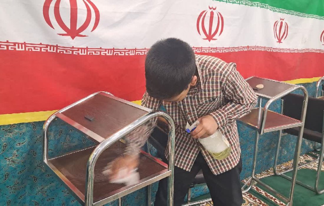 بهار معنوی در محله عبادی مشهد؛ استقبال از ماه ضیافت الهی با غبارروبی مسجد خاتم‌الاوصیا