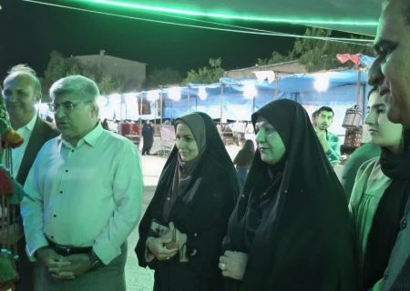 گشایش نمایشگاه صنایع‌دستی گلمکان با ۱۰۰ غرفه از ۱۱ شهر و حضور بانوان کارآفرین