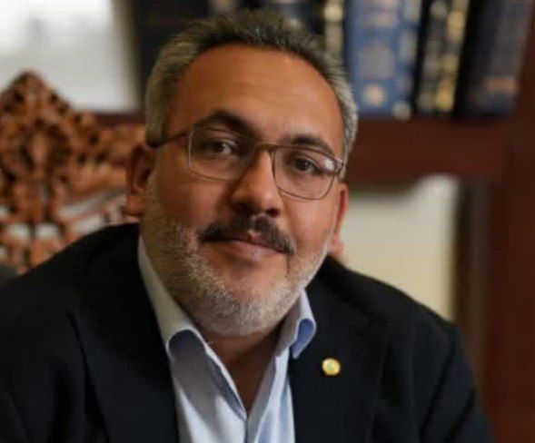 انتقاد تند وکیل دادگستری از کشمکش‌های شورای شهر مشهد؛ هشدار درباره بلاتکلیفی ۶۳ طرح شهری