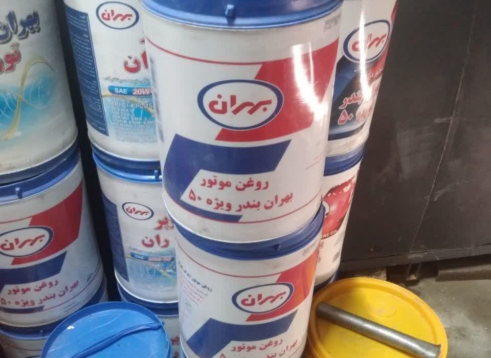 کشف ۱۱ هزار لیتر روغن موتور قاچاق در قوچان